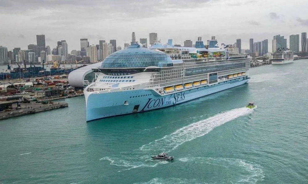 Icon of the Seas: Παρθενικό ταξίδι για το μεγαλύτερο κρουαζιερόπλοιο στον κόσμο (Εικόνες-Βίντεο)